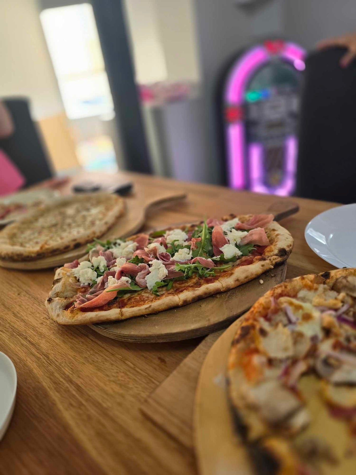Wood fire pizza oven hire