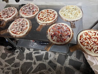 Wood fire pizza oven hire