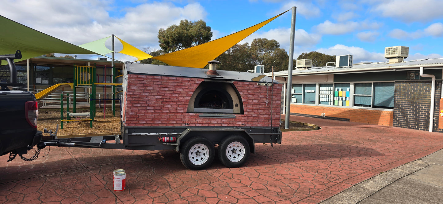 Wood fire pizza oven hire - L.A party and events hire