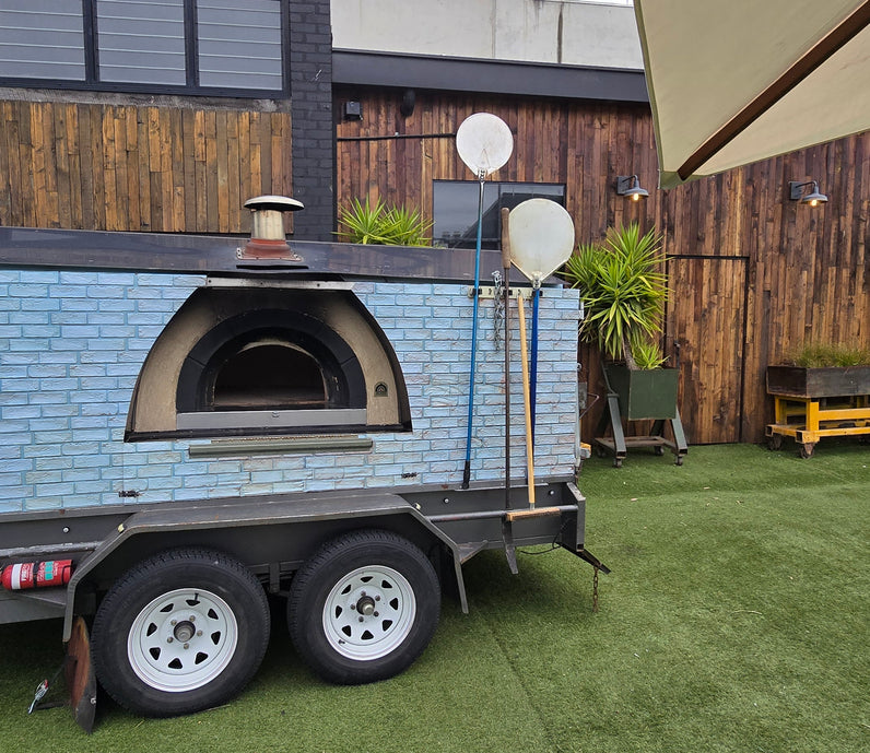 Wood fire pizza oven hire - L.A party and events hire