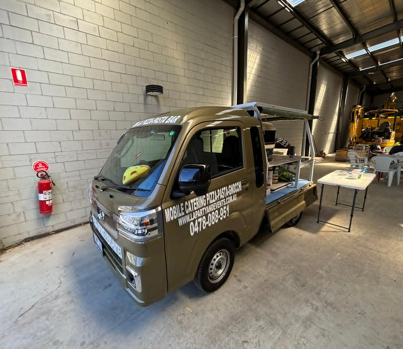 Wood fire pizza catering packages - L.A party and events hire