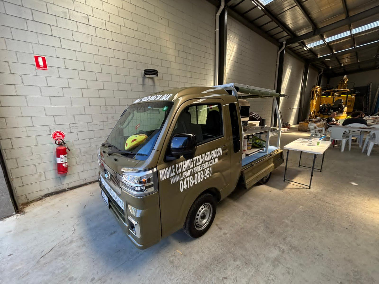 Wood fire pizza catering packages - L.A party and events hire