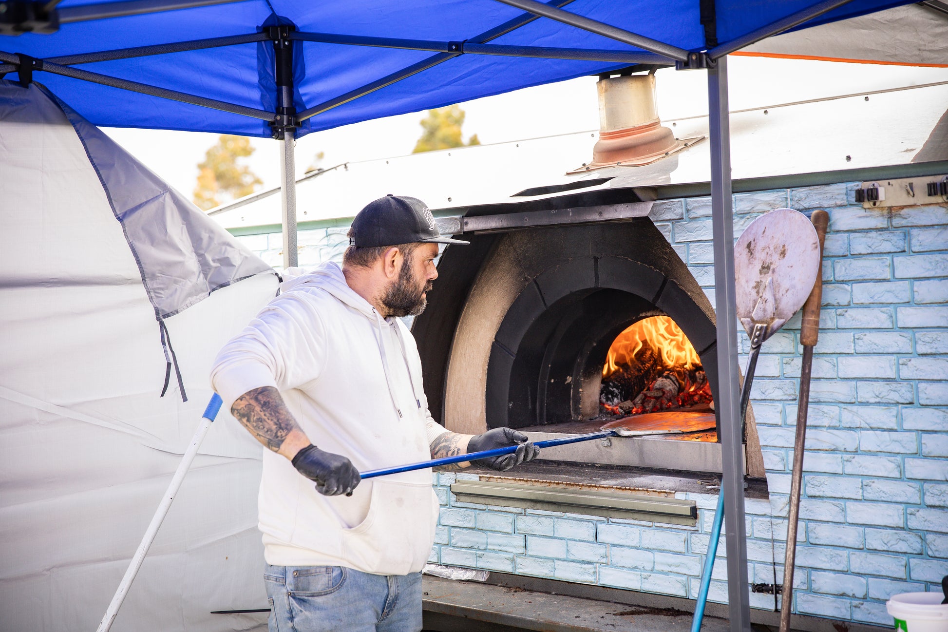 Wood fire pizza catering packages - L.A party and events hire