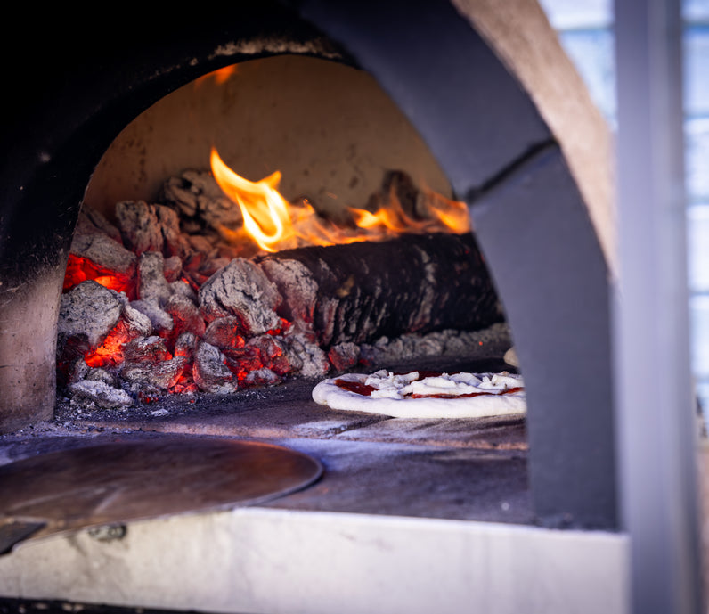 Wood fire pizza catering packages - L.A party and events hire