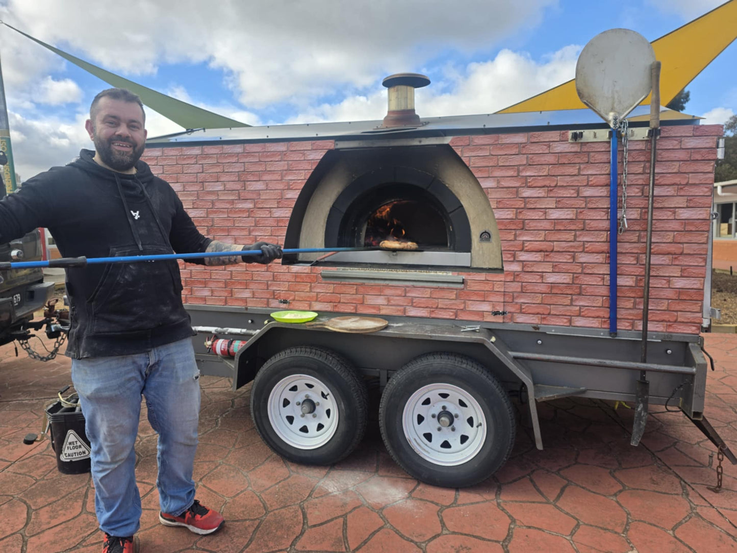 Wood fire pizza oven hire - L.A party and events hire