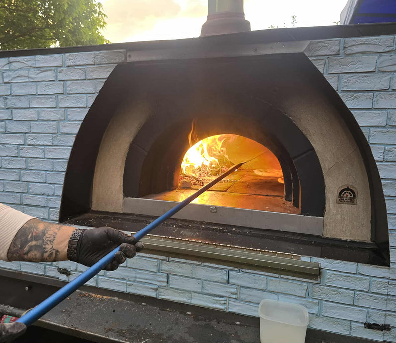 Wood fire pizza catering packages - L.A party and events hire